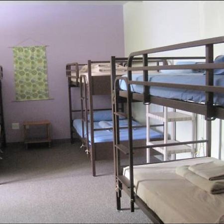 The Burlington Hostel Екстер'єр фото